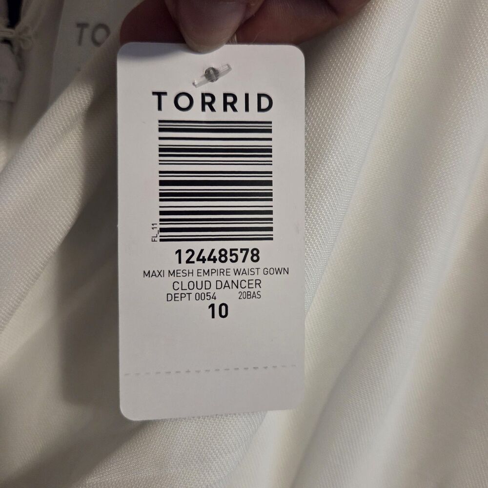 Torrid Ever After Bridal Maxi Mesh Empire Waist Gown, Cloud Dancer White, NWT 10 - Picture 11 of 11